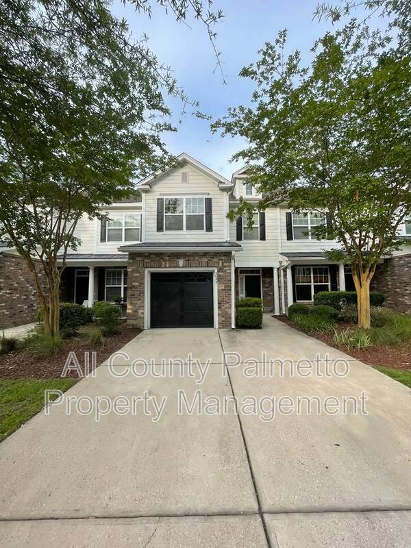 Building Photo - 3639 Bagley Dr