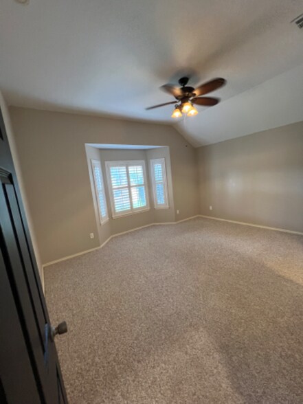 Building Photo - 6104 Sumter Ct
