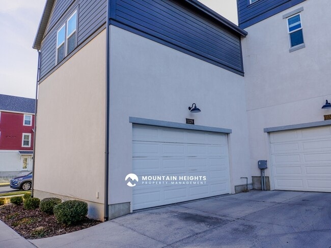 Building Photo - 11329 S Prosperity Rd