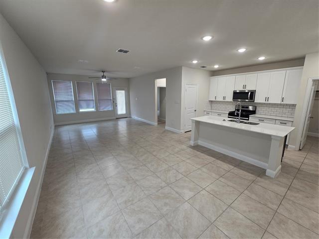 Building Photo - 1805 Acosta Dr
