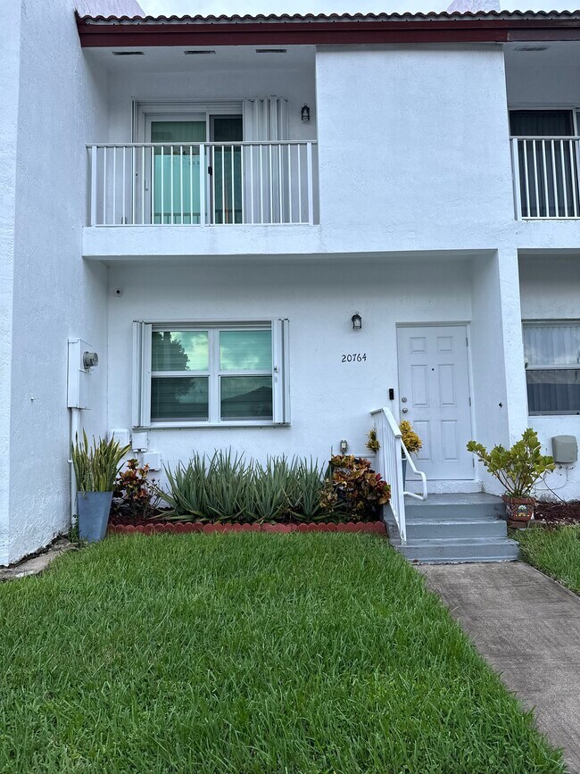 Building Photo - 20764 SW 82nd Ave