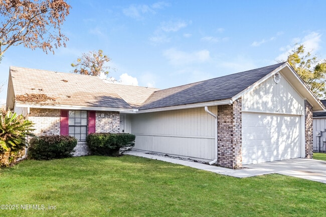 Building Photo - 8167 Fort Chiswell Trail