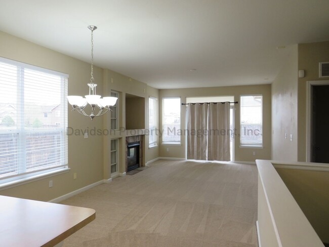 Building Photo - Cozy 3 Bedroom House in Stetson Hills