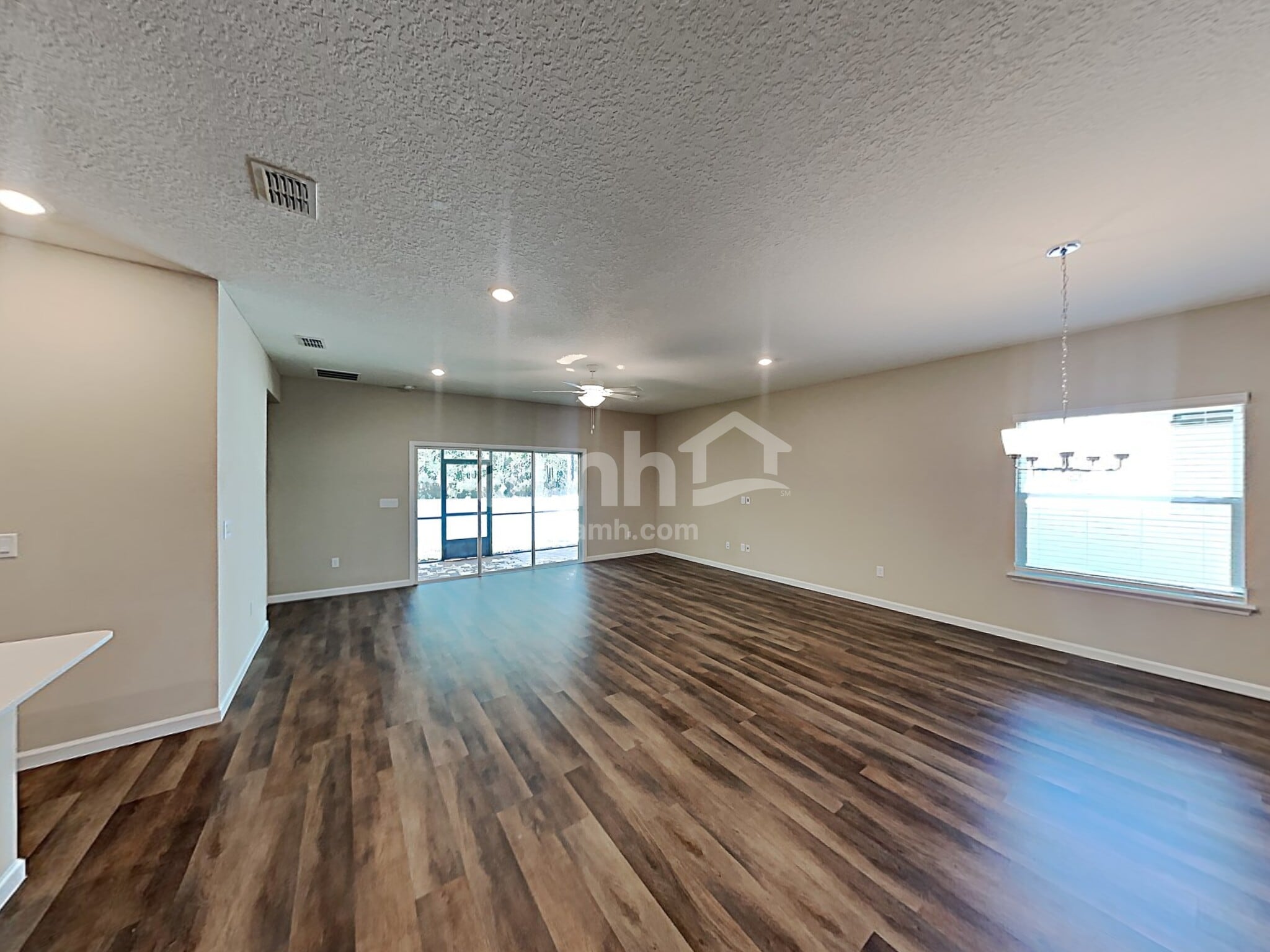 Building Photo - 244 Hemlock Pt