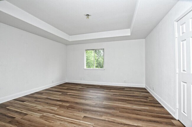 Building Photo - 17607 Klamath Falls Dr