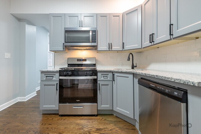 Building Photo - 3601 W Le Moyne St