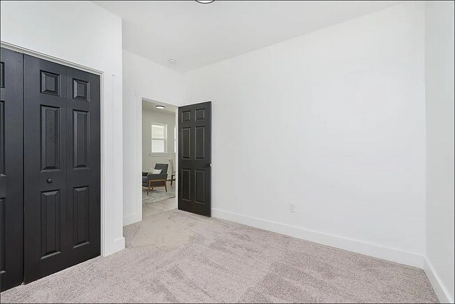 Building Photo - 1137 Saint Peter St