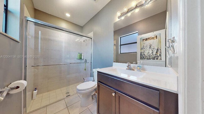 Building Photo - 154 SE 23rd Terrace