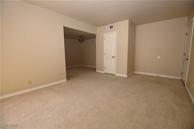 Primary Photo - 5116 River Glen Dr