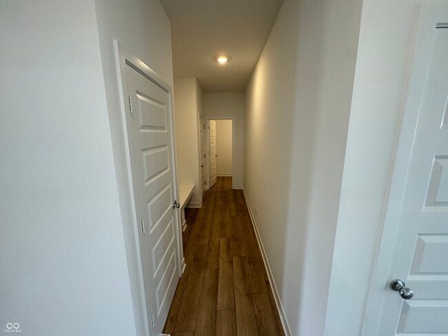 Building Photo - 1124 Tansley Ln