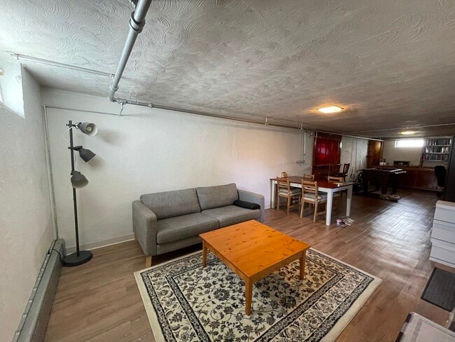 Building Photo - 226 Nevada St