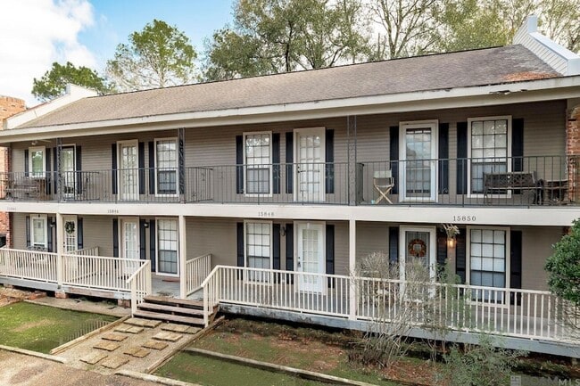 Primary Photo - 15848 Maison Orleans Ct
