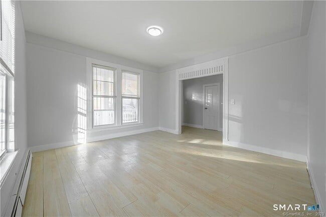 Building Photo - 49 Johnson St