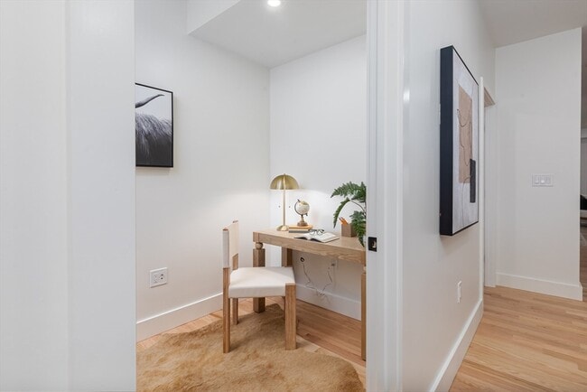 Building Photo - 34 Waverly Pl