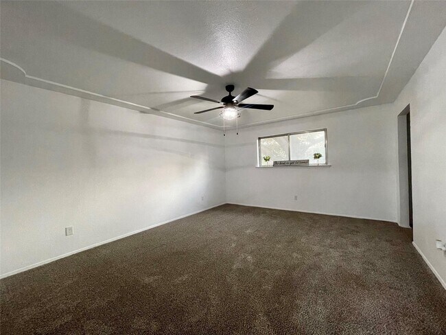 Building Photo - 5322 Vermillion Trail