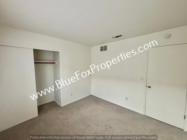 Building Photo - 6006 S Mogollon Dr