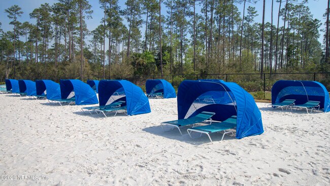 Building Photo - 18 Amherst Pl