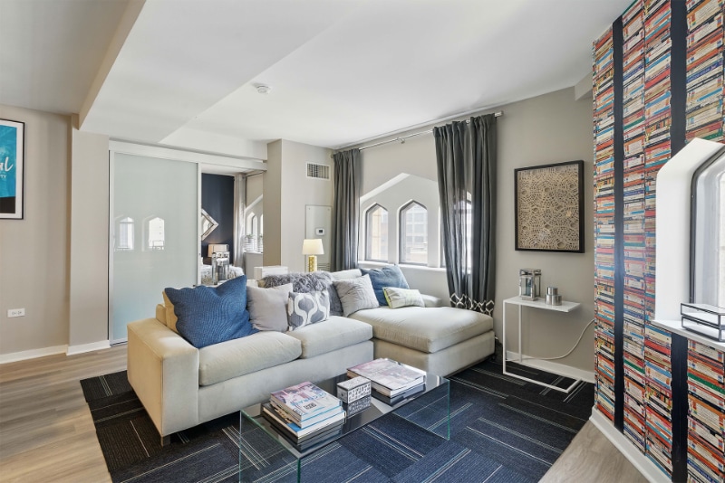 Building Photo - 185 W Randolph St