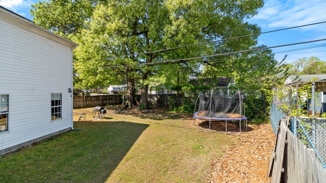Building Photo - 5729 Marshall Ave