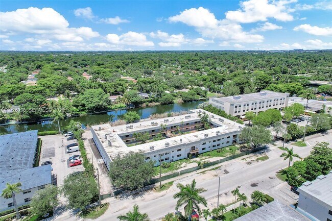 Building Photo - 13210 Memorial Hwy