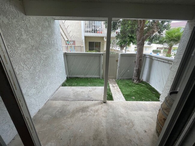 Building Photo - Port Hueneme | Anacapa View Apartment | 1 ...