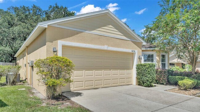 Building Photo - 6838 Glenbrook Dr