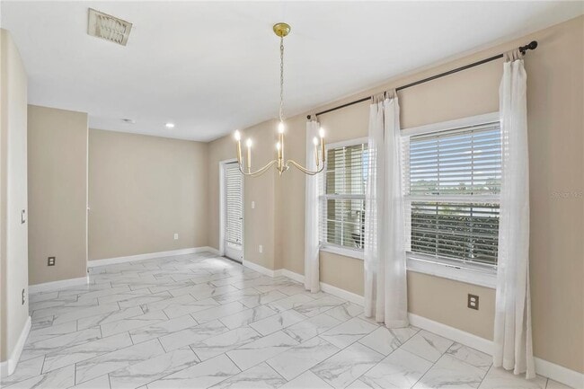 Building Photo - 717 N Rome Ave