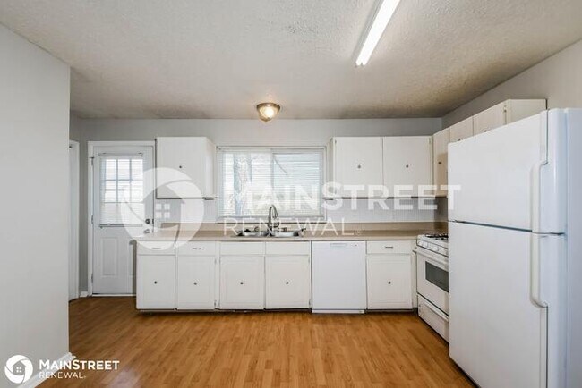 Building Photo - 1716 SPRINGHILL DR, OFALLON, MO 63366