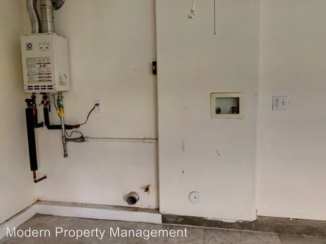 Building Photo - 22018 Gault St