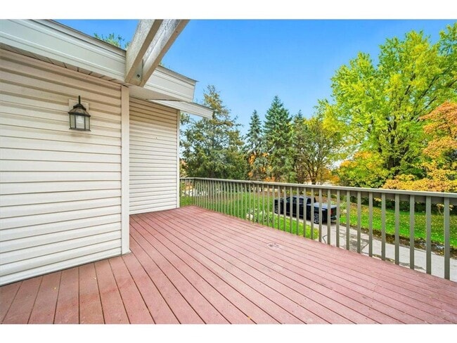 Building Photo - 9523 Hartford Cir