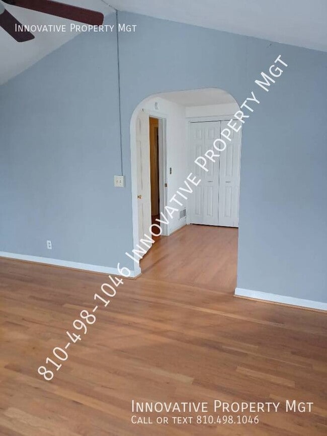 Building Photo - 611 Roome Ct