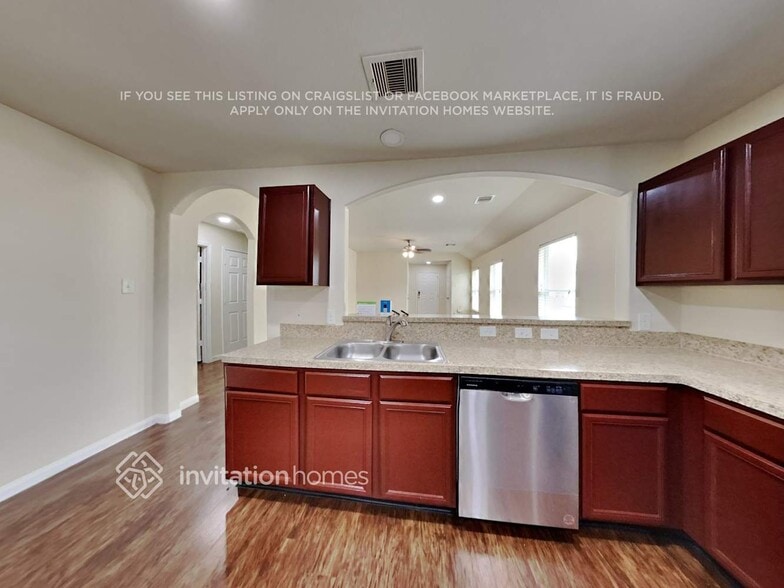 Building Photo - 12623 Mountain Daisy Rd