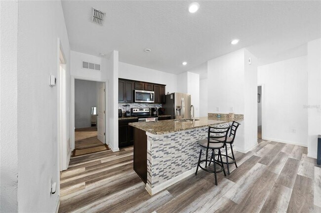 Building Photo - 901 Orchid Grove Blvd