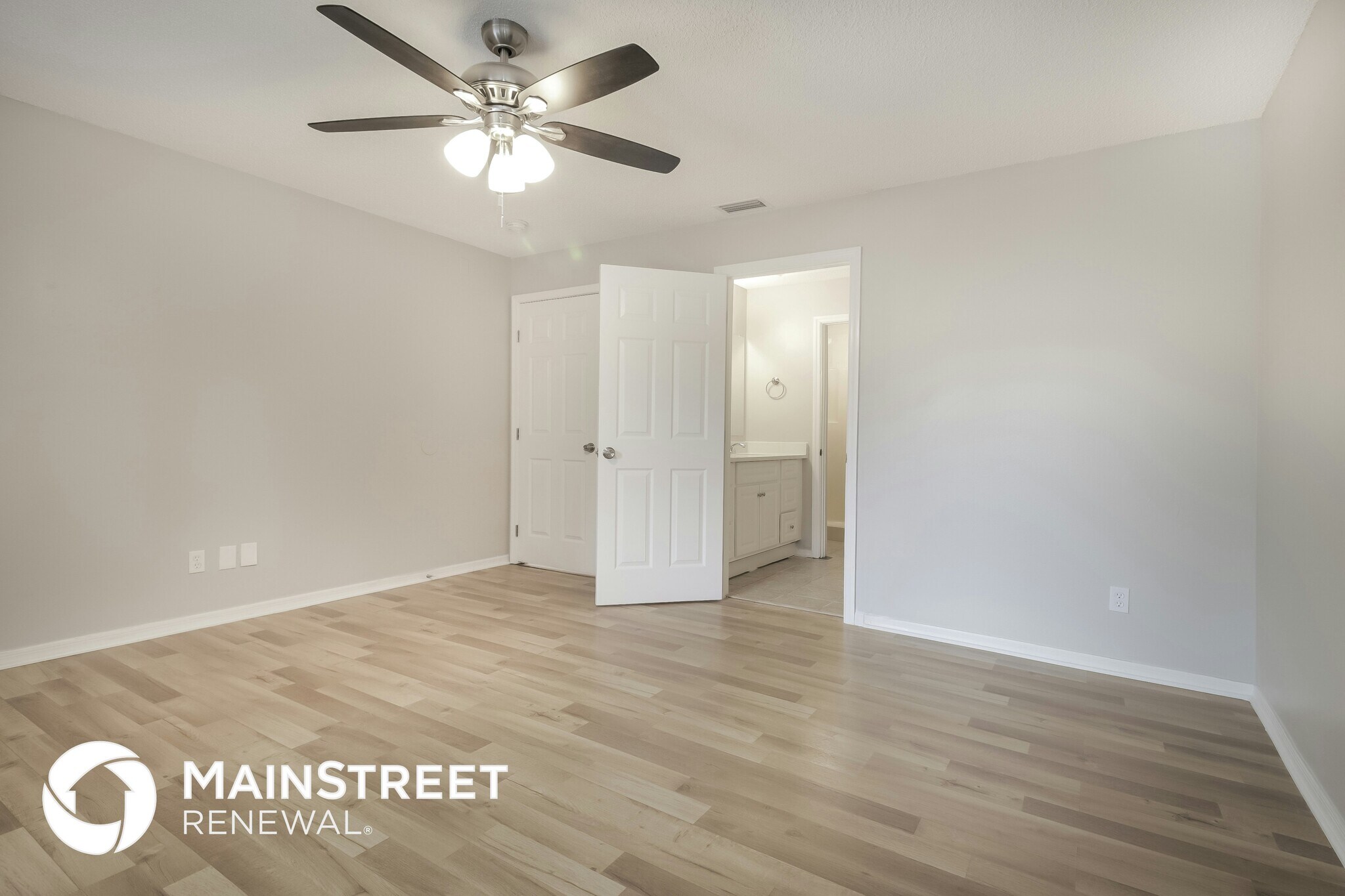 Building Photo - 2501 Dorothy Cir