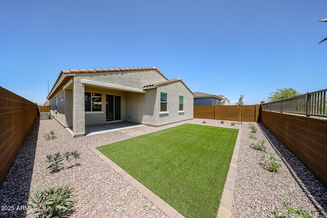 Building Photo - 5015 N 88th Ave