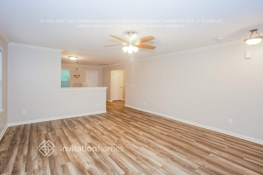 Building Photo - 4186 Broadstairs Dr SW