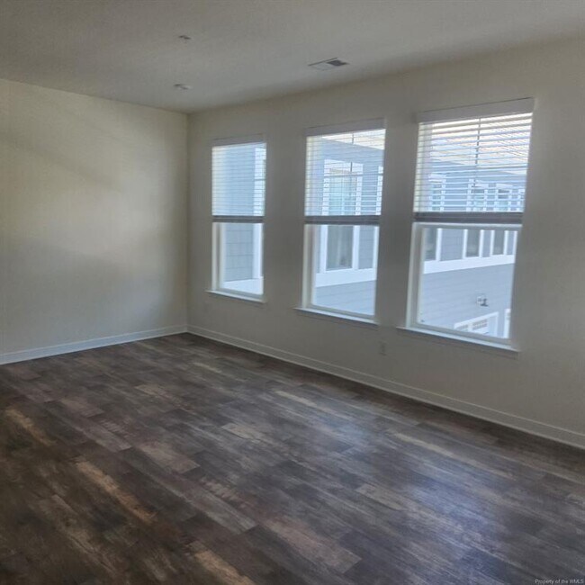 Building Photo - 4159 Northridge St
