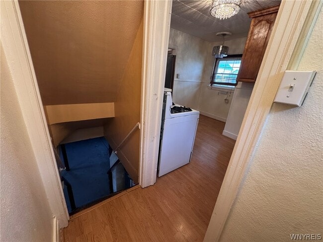 Building Photo - 102 Francis Ave