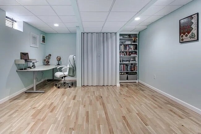 Building Photo - 144 Bucknam St