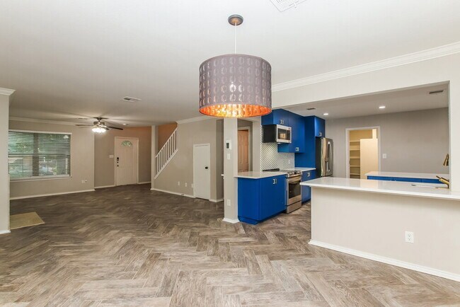 Building Photo - 19716 San Chisolm Dr