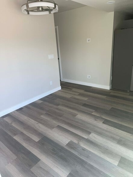 Building Photo - 3020 Nimitz Blvd