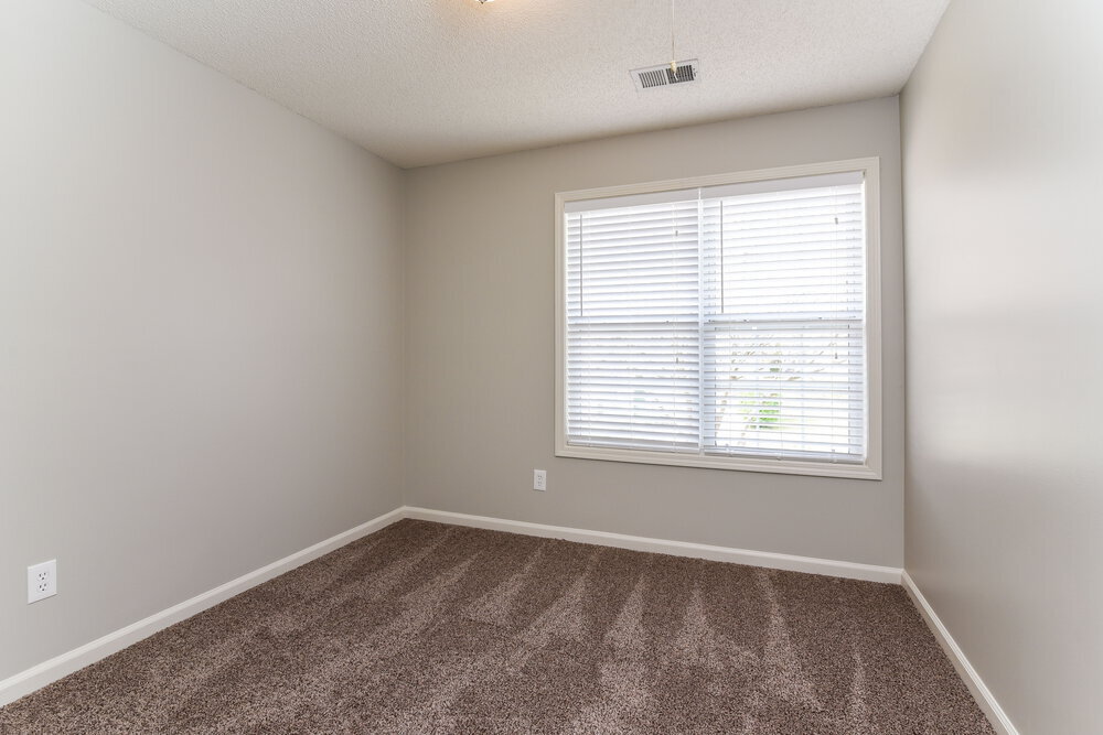 Building Photo - 4323 Chesapeake Trace