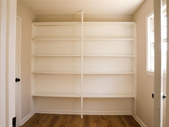 Building Photo - 95 Simpson Dr NE