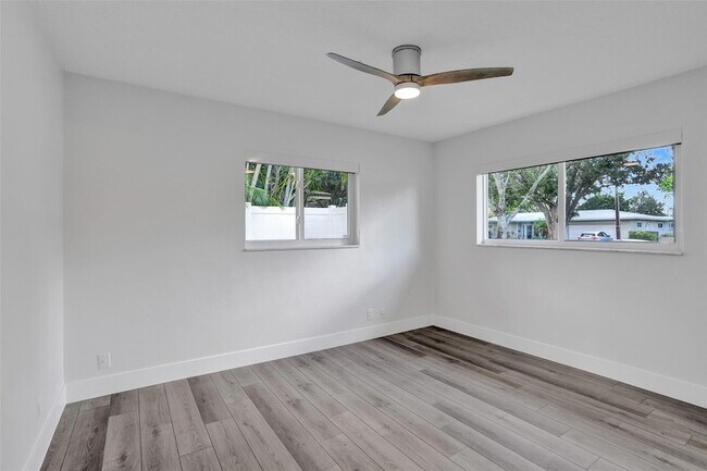 Building Photo - 5361 SW 7th St