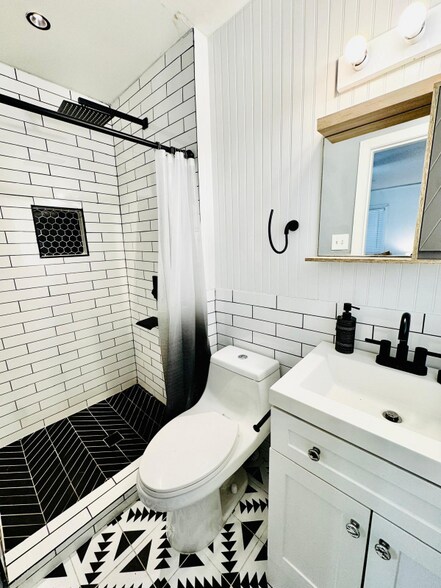 Building Photo - 4017 Osby Dr