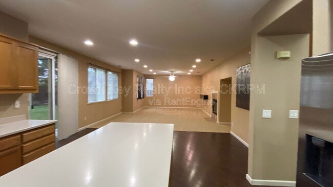 Building Photo - 4685 Dandelion Loop