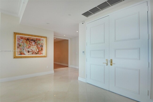 Building Photo - 20155 NE 38th Ct