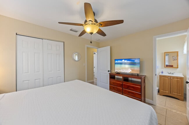 Building Photo - 1160 Altman Dr