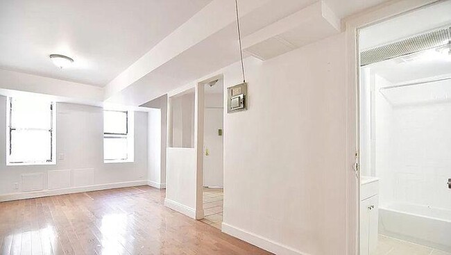 Building Photo - 2 bedroom in New York NY 10040