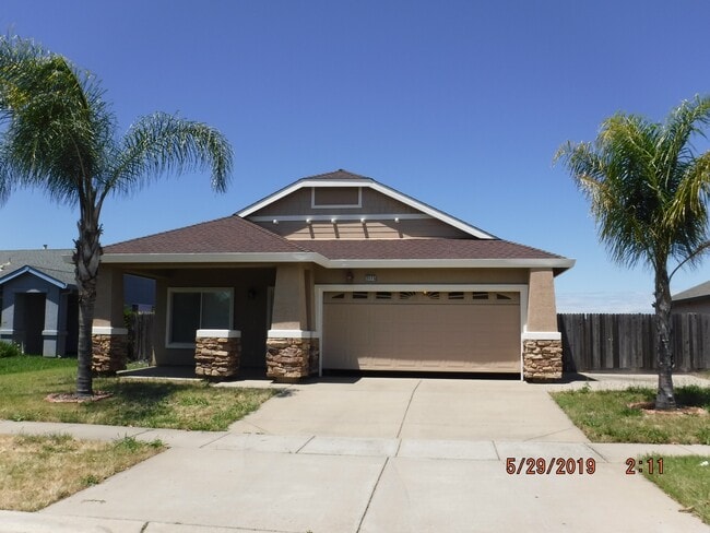 Primary Photo - 2175 Roberta Ave